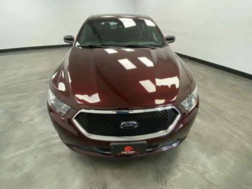 Used 2018 Ford Taurus SHO w/ Driver Assist Package AWD/4WD image 8