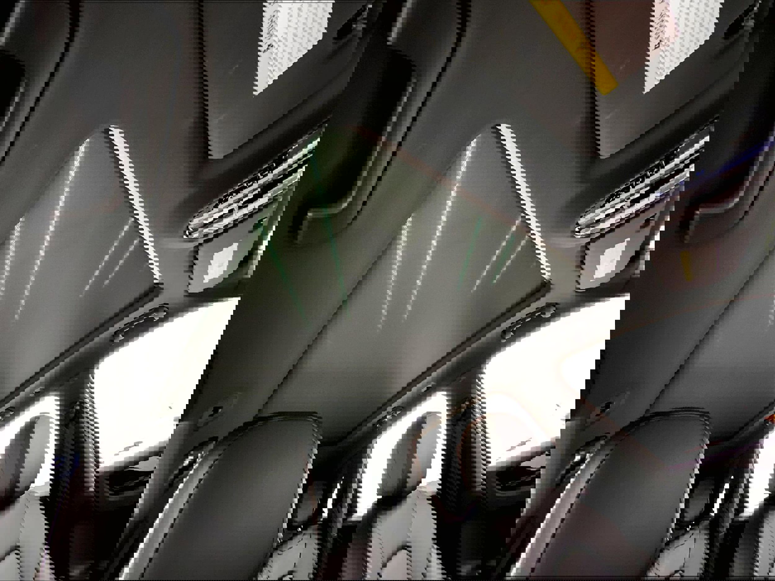 Used 2022 Porsche Cayenne E-Hybrid image 26