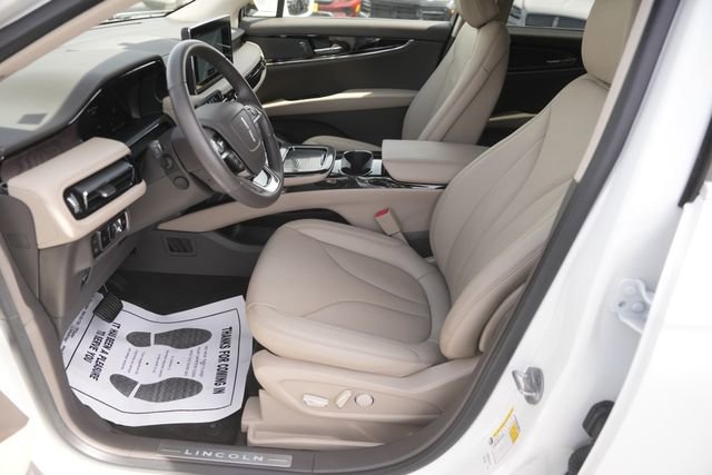 Used 2022 Lincoln Nautilus Reserve image 9