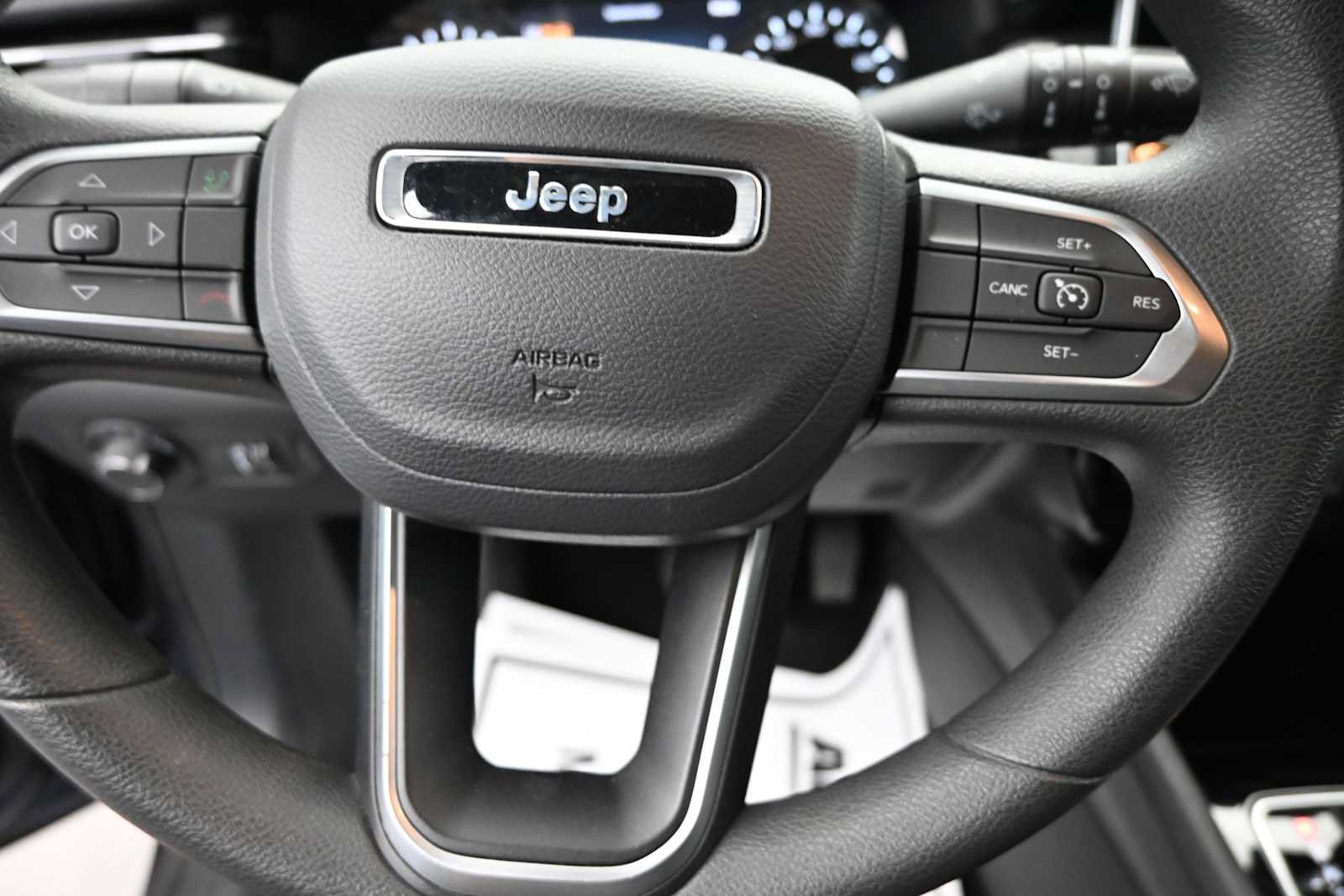 Used 2024 Jeep Compass Sport AWD/4WD image 12