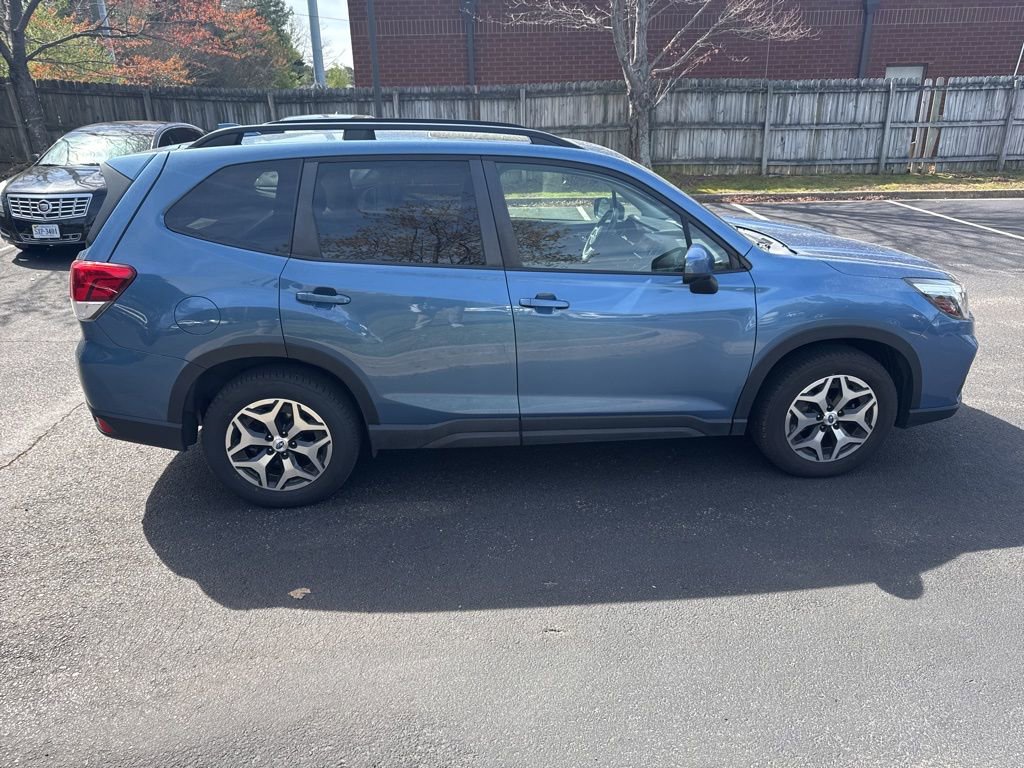 Used 2019 Subaru Forester Premium w/ All-Weather Package image 7