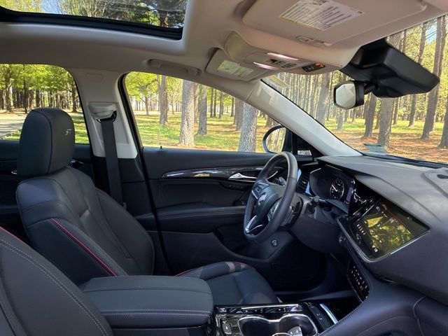 Used 2023 Buick Envision Essence w/ Sport Touring Package image 23