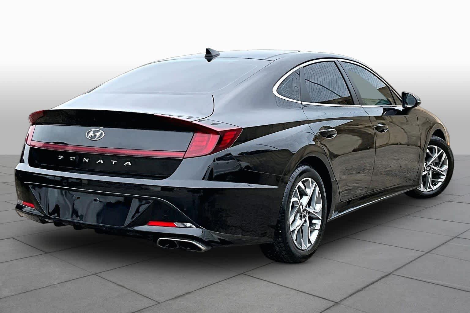 Used 2023 Hyundai Sonata SEL w/ Convenience Package FWD image 13