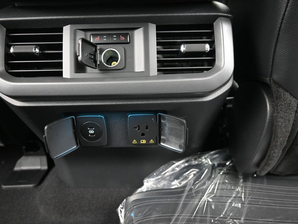 New 2025 Ford F150 Lariat image 16