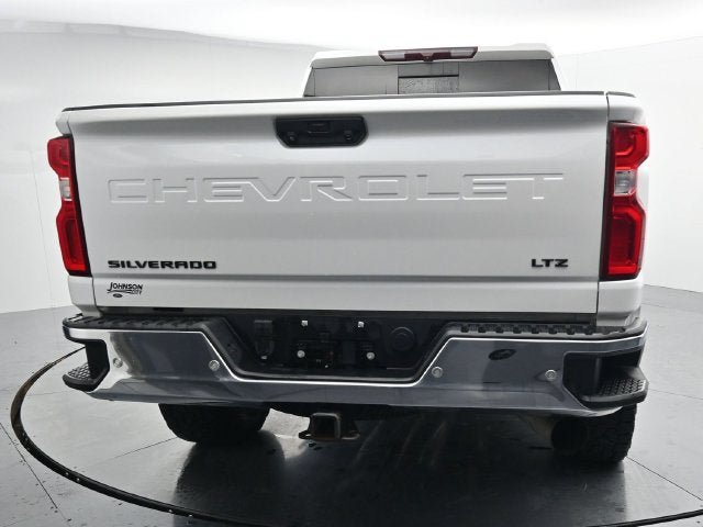 Used 2022 Chevrolet Silverado 2500 LTZ w/ LTZ Plus Package AWD/4WD image 7