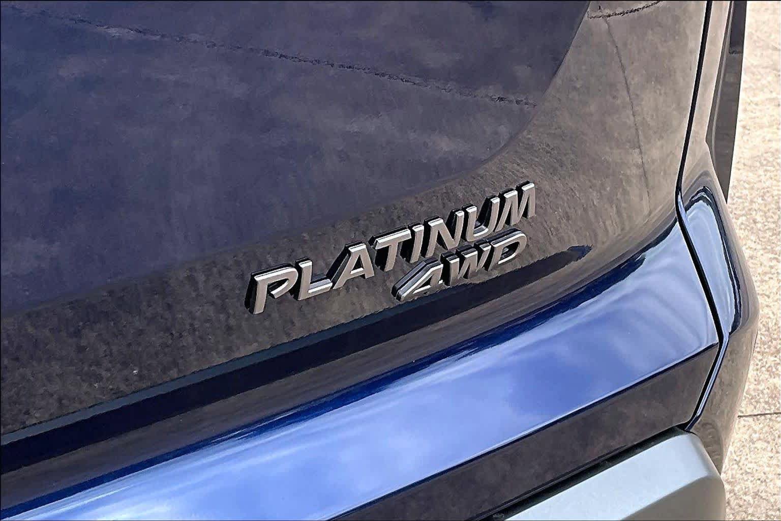 New 2026 Nissan Pathfinder Platinum AWD/4WD image 8