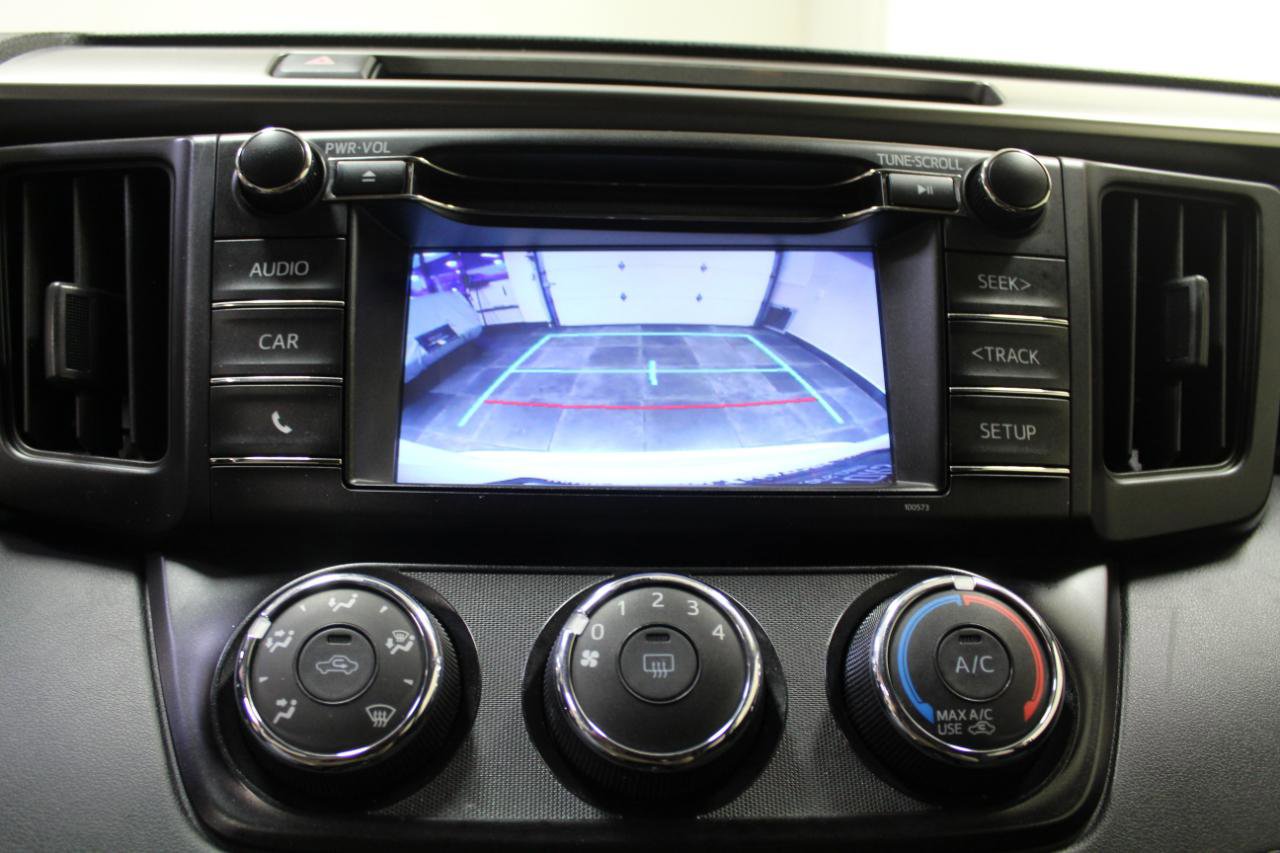 Used 2017 Toyota RAV4 LE image 13