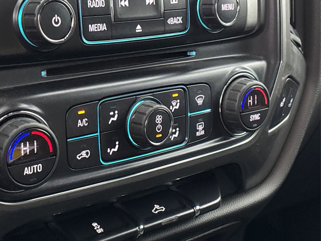 Used 2018 Chevrolet Silverado 1500 LT w/ All Star Edition image 27