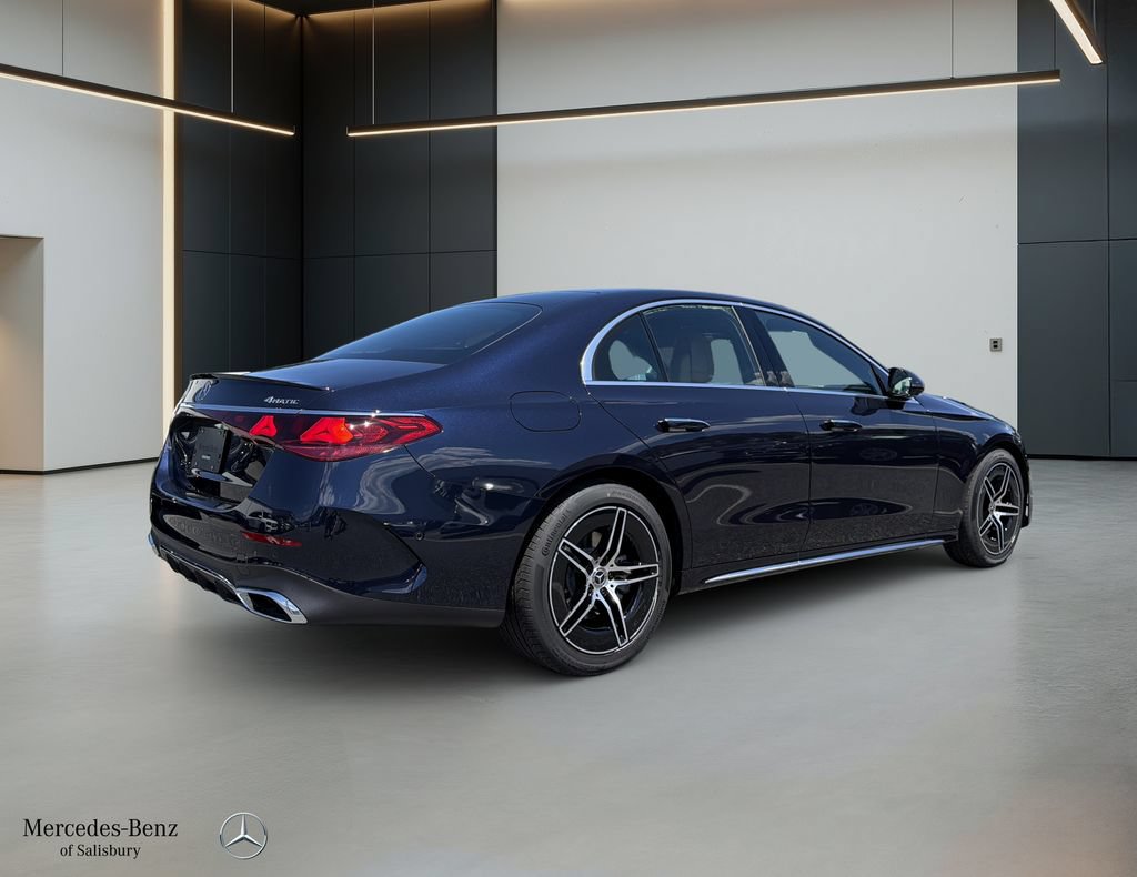 New 2026 Mercedes-Benz E 350 4MATIC Sedan image 4