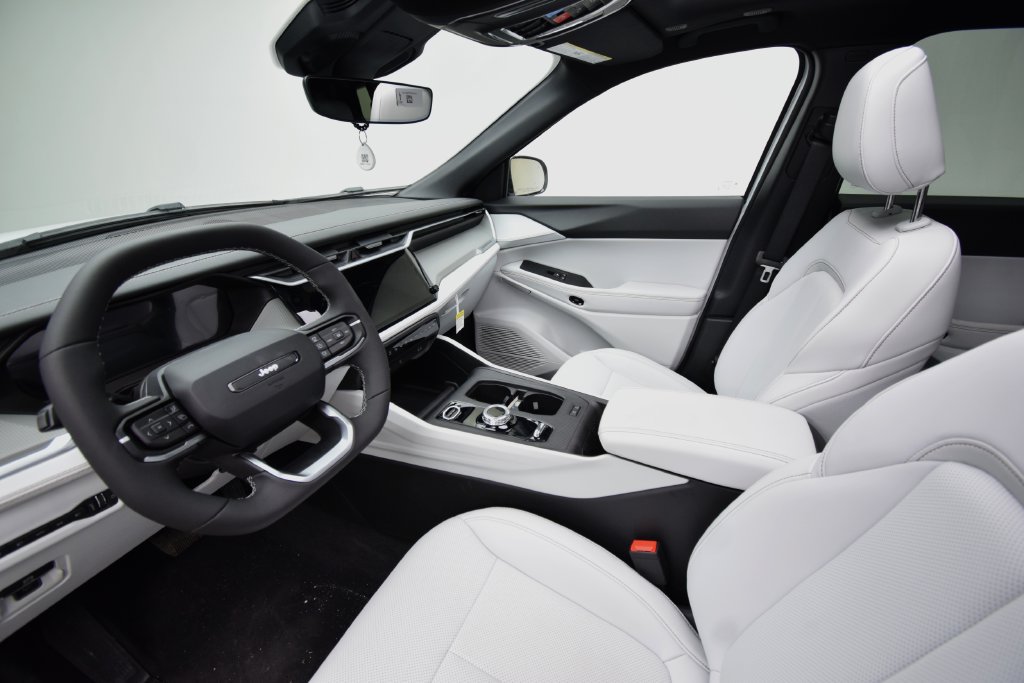 New 2026 Jeep Cherokee Limited AWD/4WD image 42