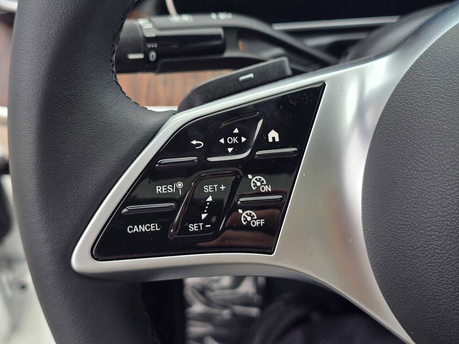 Used 2025 Mercedes-Benz C 300 C 300 image 33