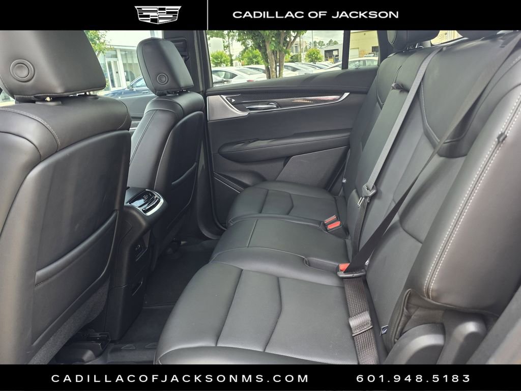 Certified 2024 Cadillac XT6 Sport w/ Technology Package AWD/4WD image 24