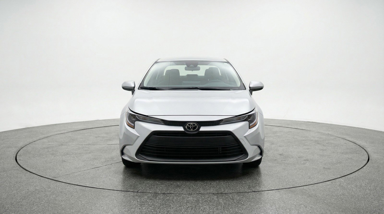 Used 2025 Toyota Corolla LE image 2