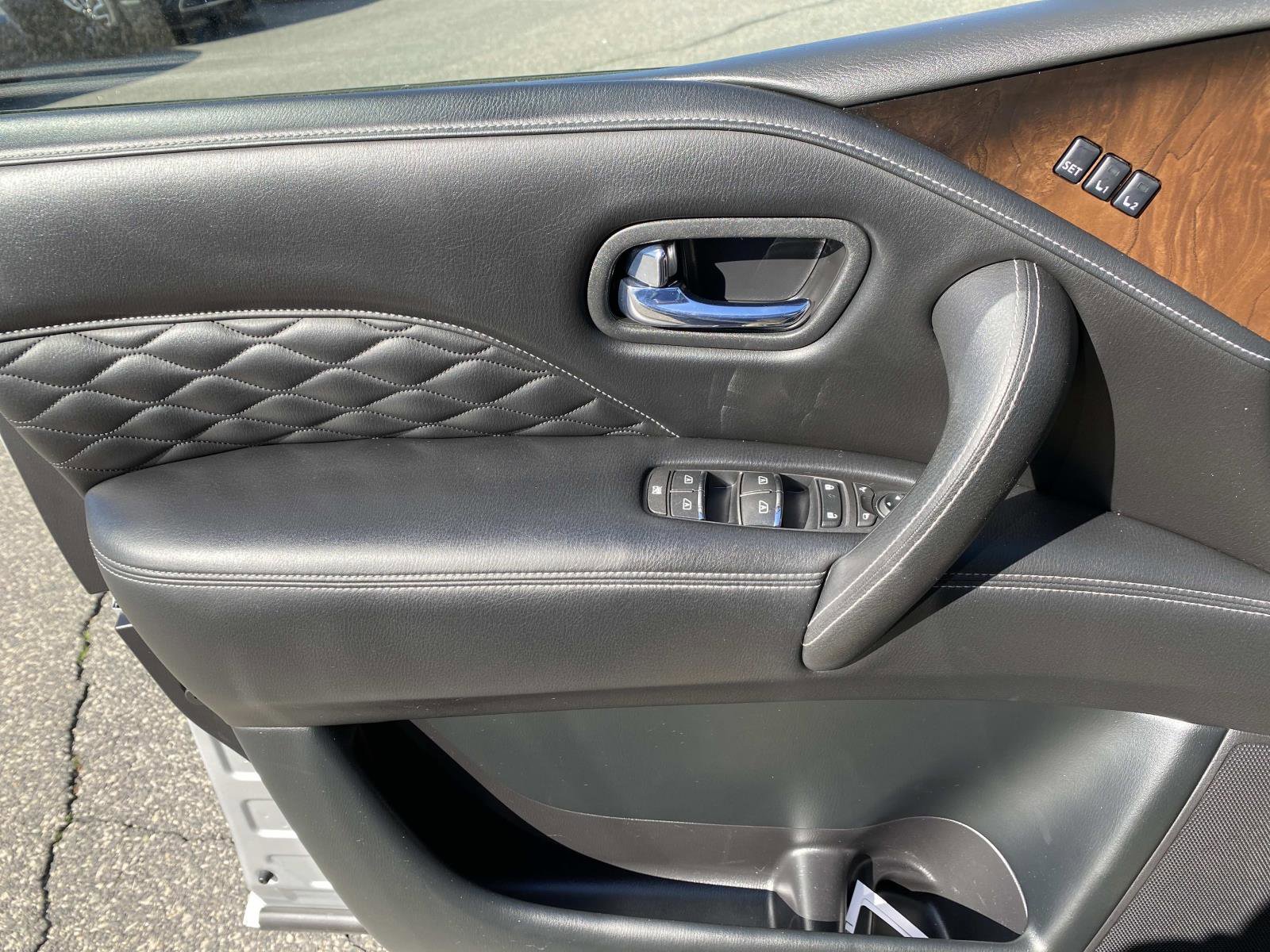 Used 2019 INFINITI QX80 Luxe w/ Proactive Package AWD/4WD image 23