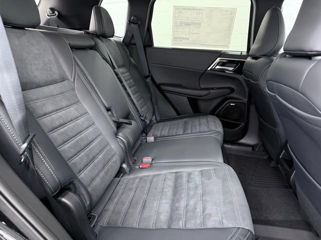 New 2026 Mitsubishi Outlander SE FWD image 22