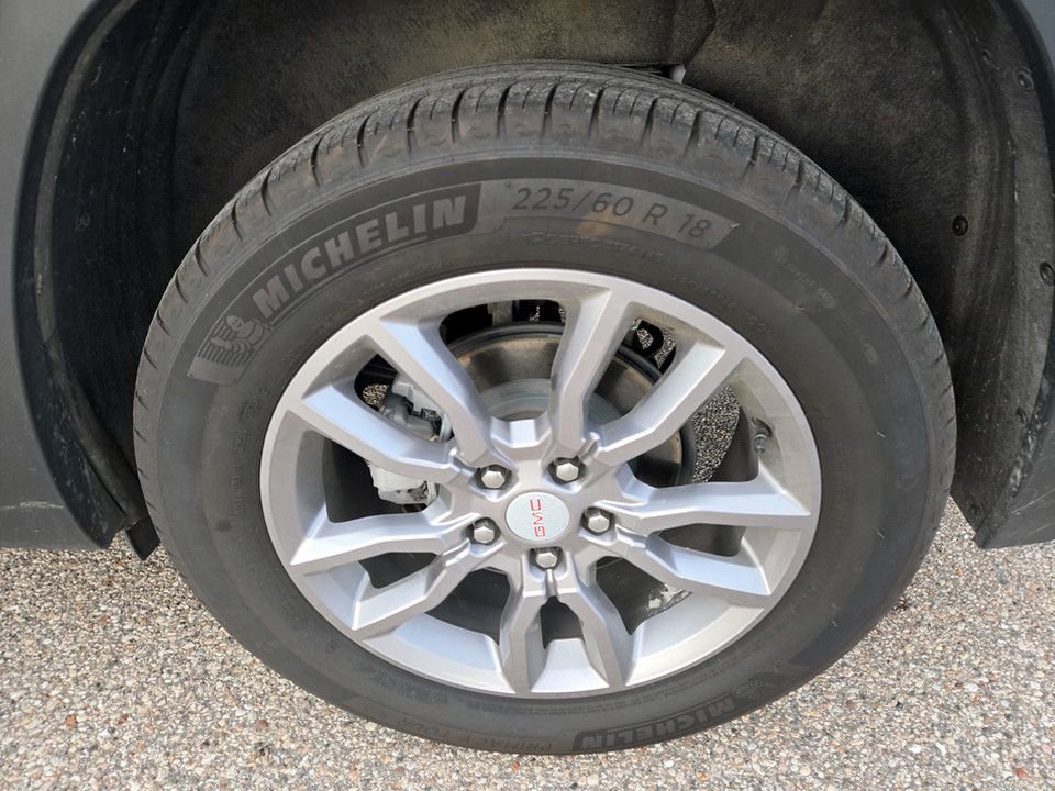 Used 2024 GMC Terrain SLT image 34