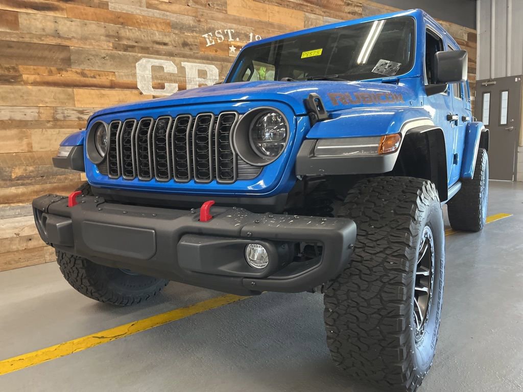 Used 2025 Jeep Wrangler Unlimited Rubicon AWD/4WD image 15