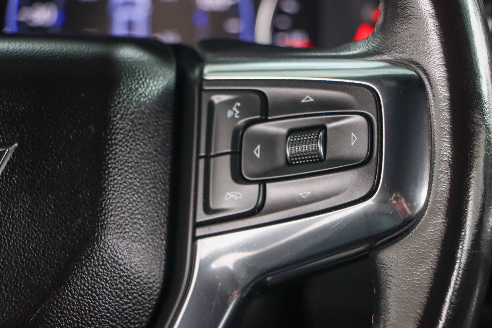 Used 2022 Chevrolet Blazer Premier w/ Enhanced Convenience Package FWD image 14