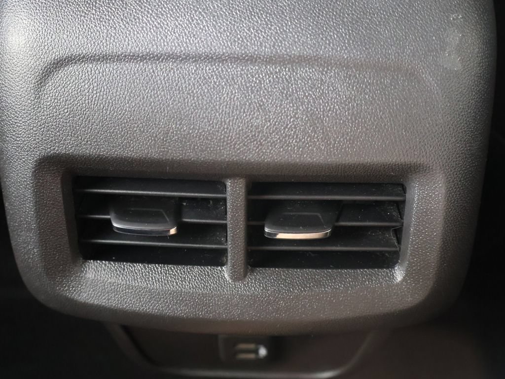 Used 2024 GMC Terrain SLE AWD/4WD image 43