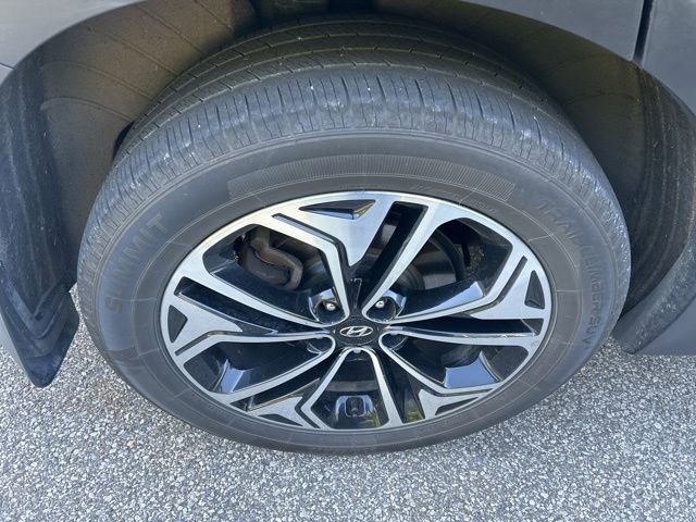 Used 2019 Hyundai Santa Fe Limited AWD/4WD image 7