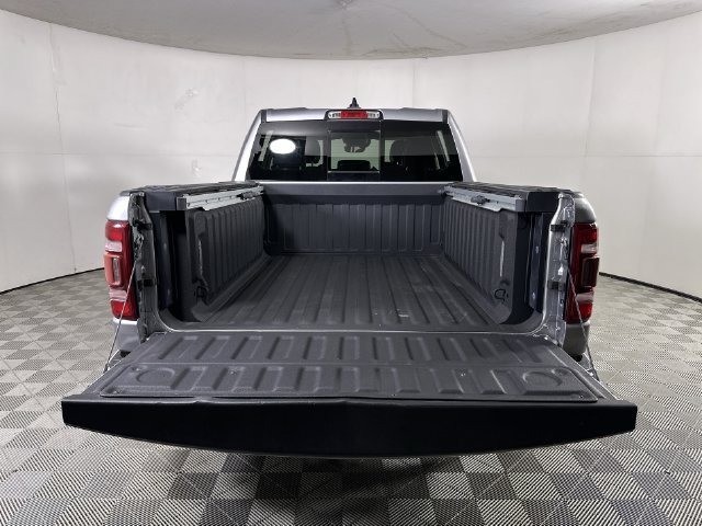 Used 2022 RAM 1500 Laramie AWD/4WD image 27