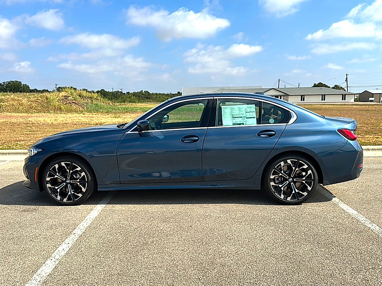 New 2026 BMW 330i Sedan w/ Premium Package RWD image 5