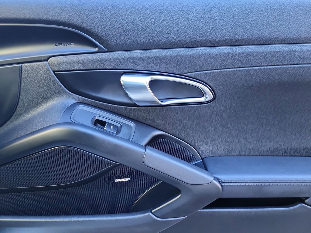 Used 2017 Porsche 718 Cayman S image 16