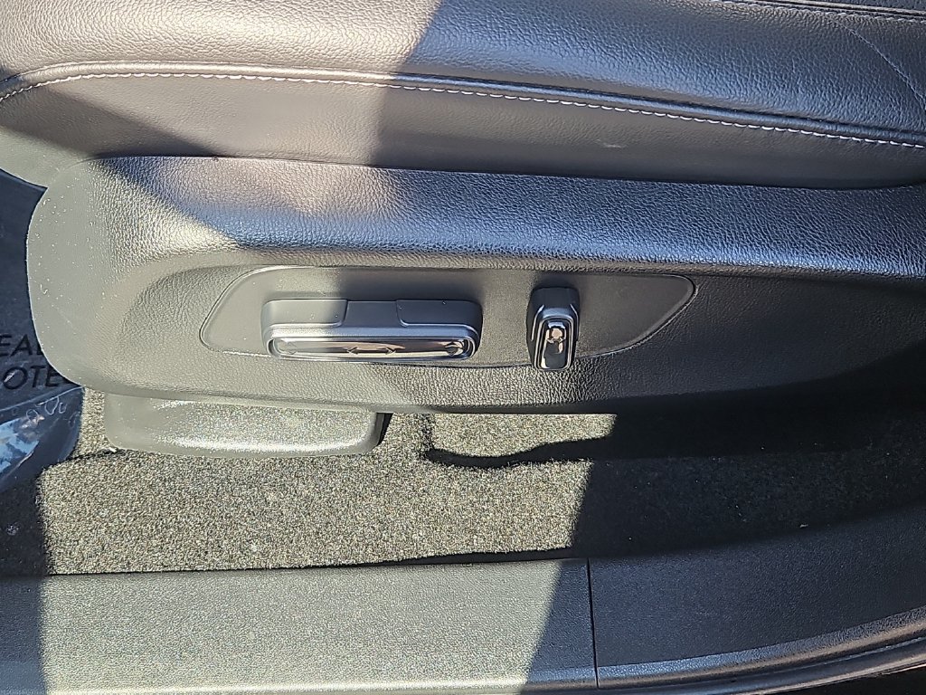 Certified 2024 Honda HR-V EX-L image 19