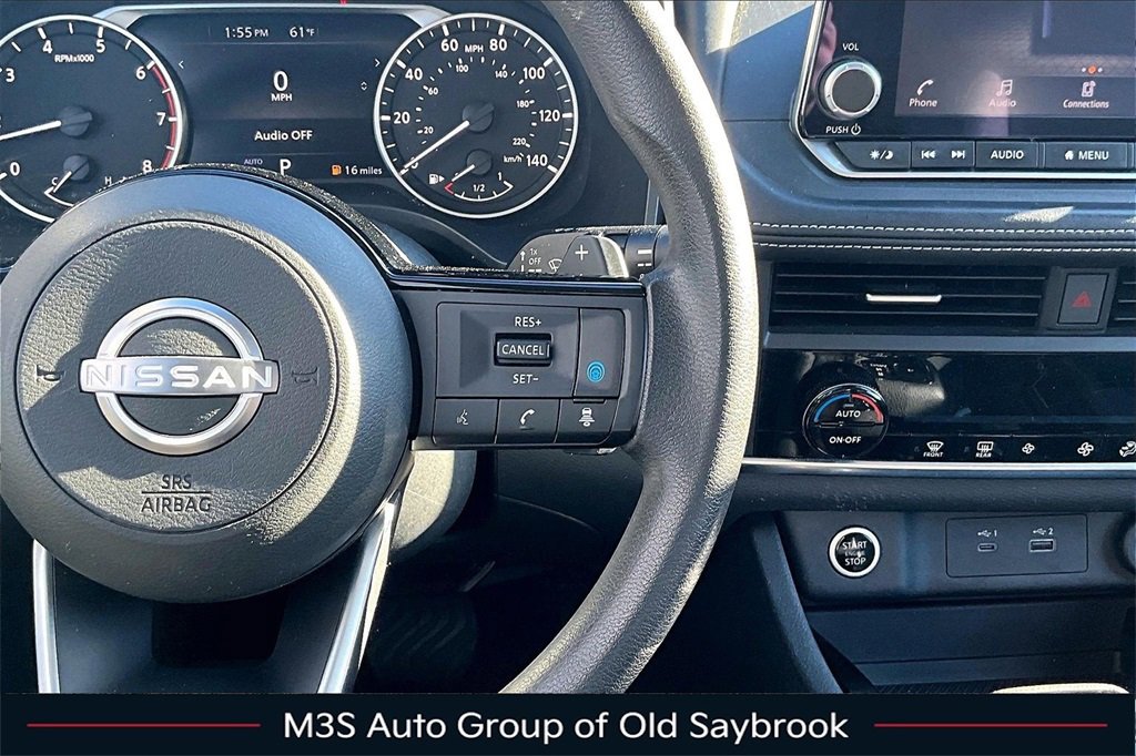 Used 2023 Nissan Rogue SV image 12