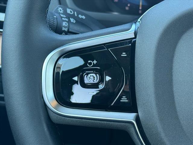 New 2025 Volvo XC90 T8 Plus w/ Protection Package Premier image 14