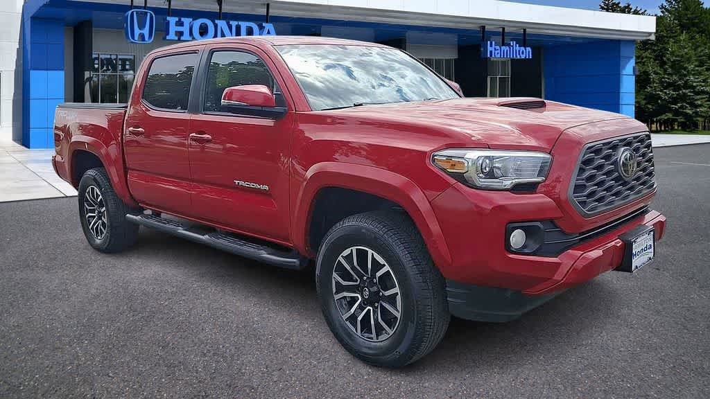 Used 2023 Toyota Tacoma TRD Sport AWD/4WD image 2