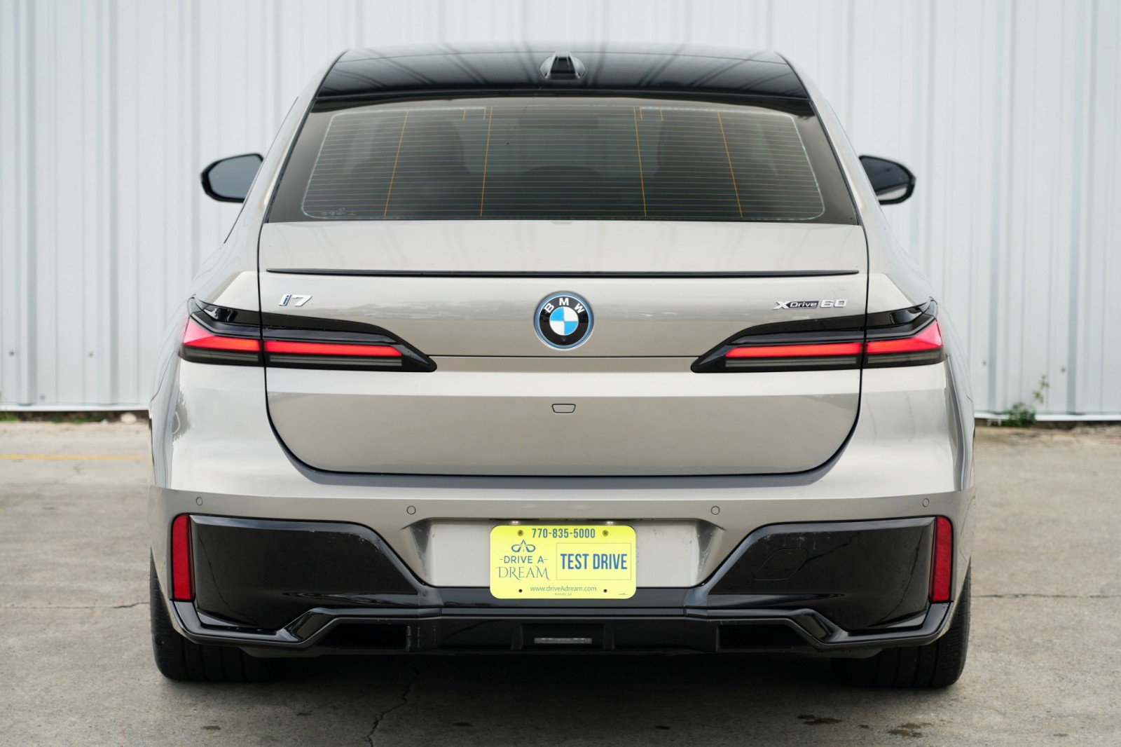 Used 2023 BMW i7 xDrive60 image 63