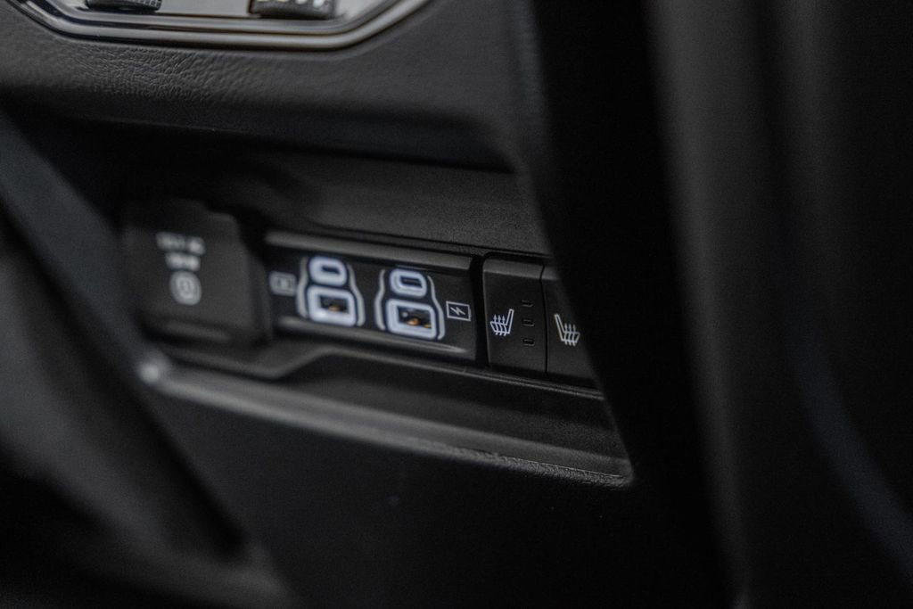 New 2025 Jeep Grand Cherokee Limited image 33