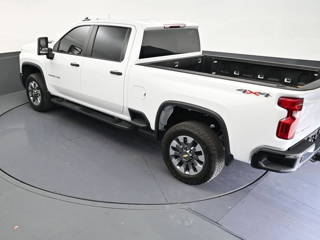 Used 2025 Chevrolet Silverado 2500 Custom w/ Custom Value Package AWD/4WD image 15