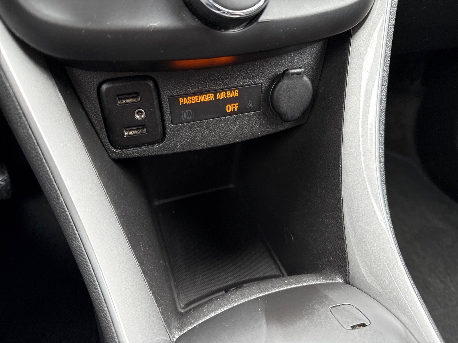 Used 2019 Chevrolet Trax LT w/ LT Convenience Package image 20