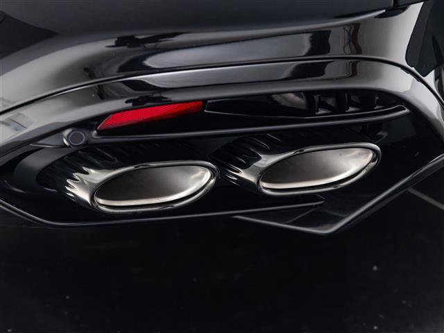 New 2026 Aston Martin Vanquish RWD image 28