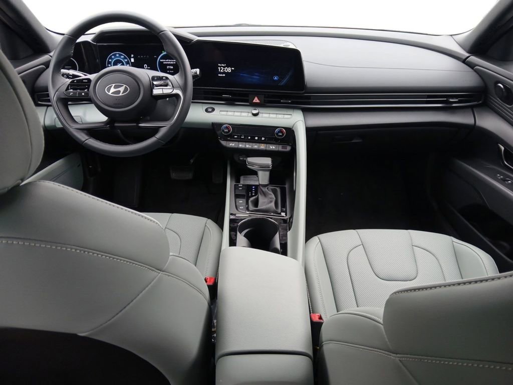 New 2026 Hyundai Elantra Limited FWD image 10