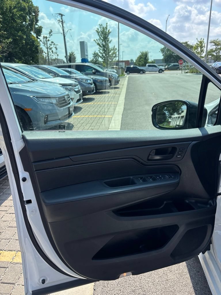 Used 2025 Honda Odyssey Sport-L image 23