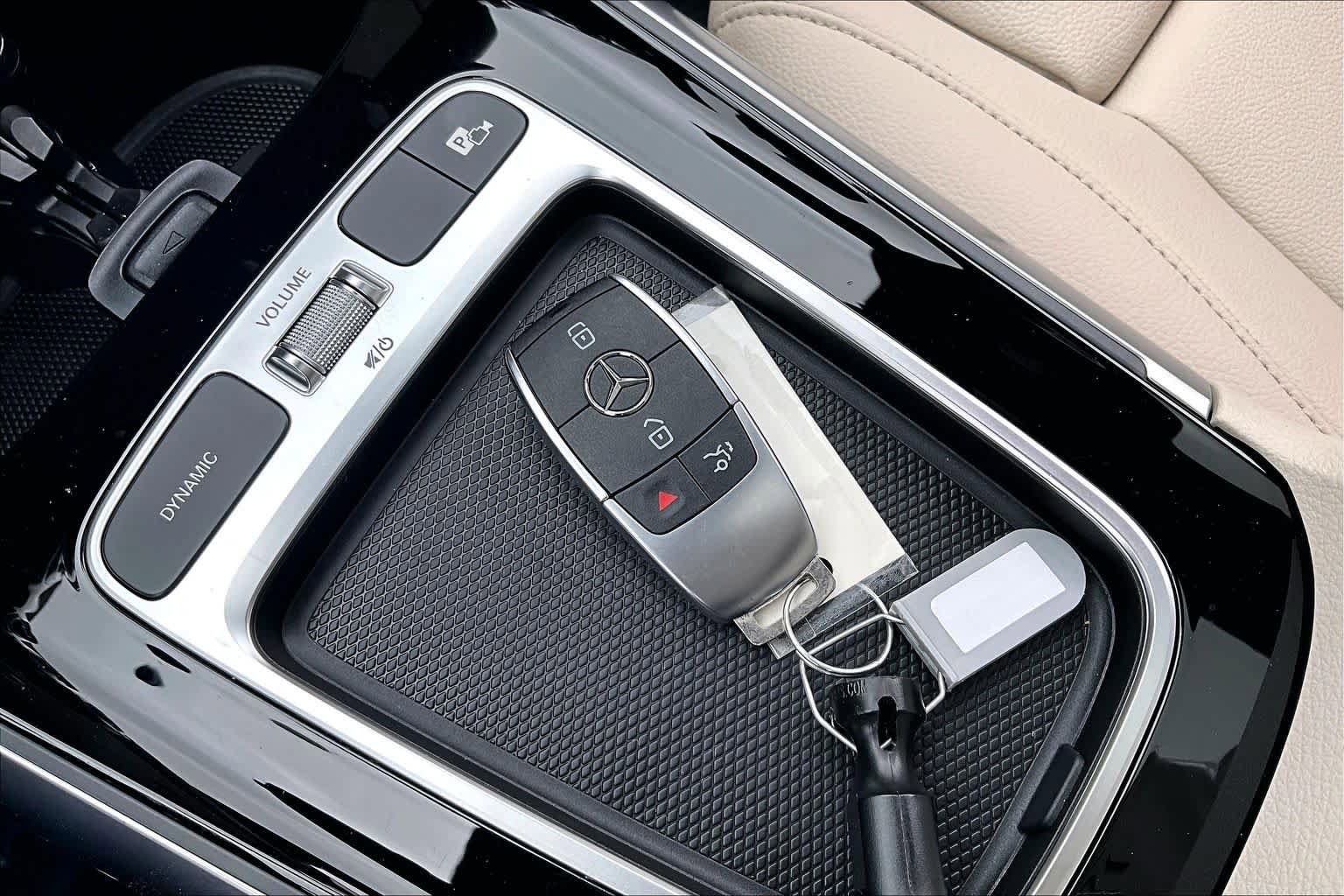 Used 2025 Mercedes-Benz GLA 250 4MATIC image 15