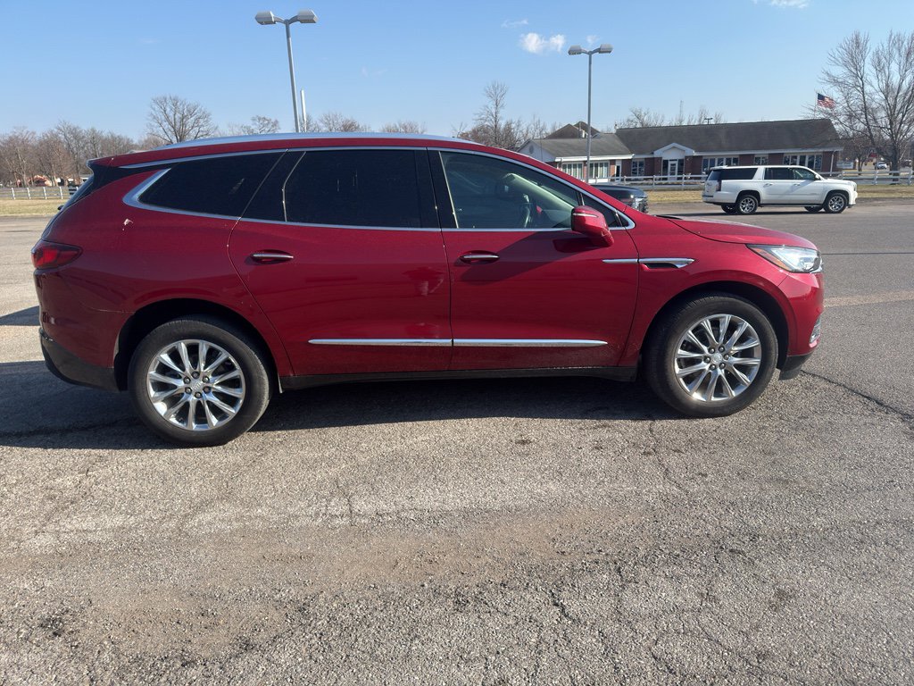 Used 2021 Buick Enclave Premium w/ Sun and Sites Package image 2