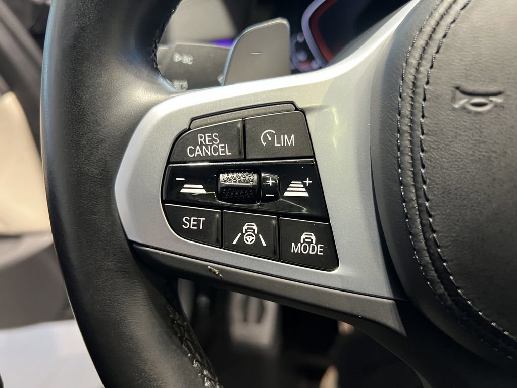 Used 2023 BMW M550i xDrive w/ Dynamic Handling Package image 15