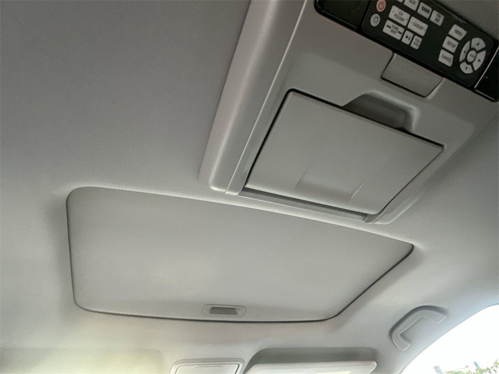 Used 2018 Honda Pilot Touring image 30