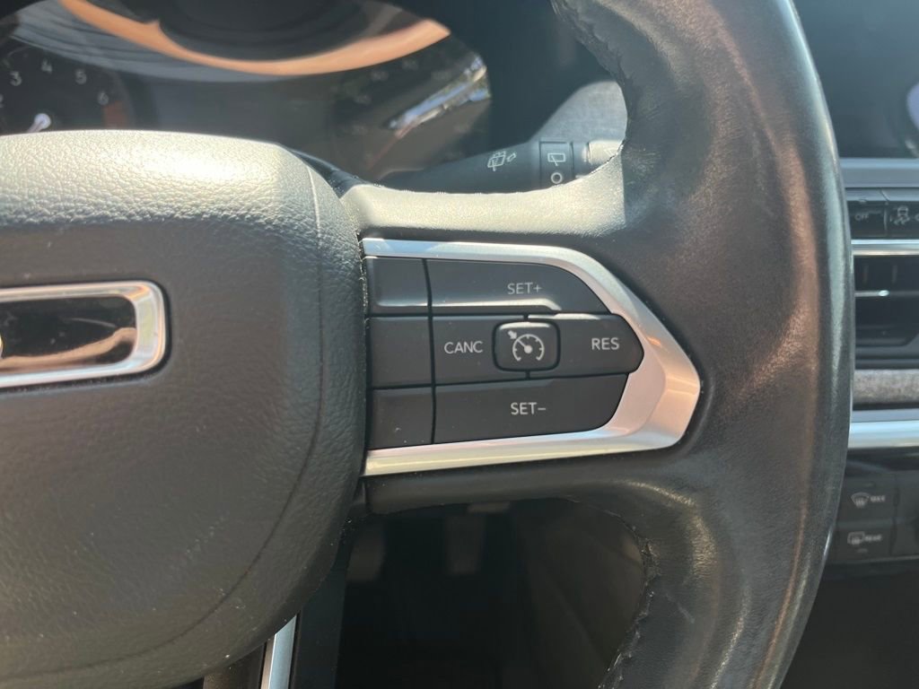 Used 2022 Jeep Compass Latitude image 36