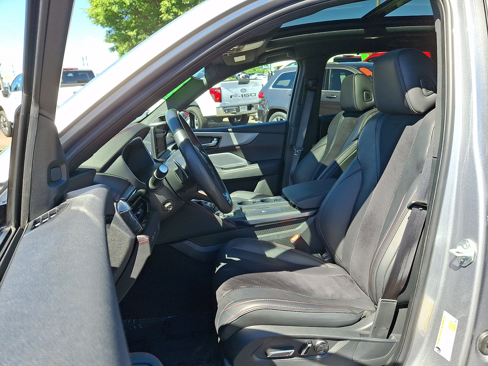 Used 2025 Acura MDX A-Spec AWD/4WD image 14