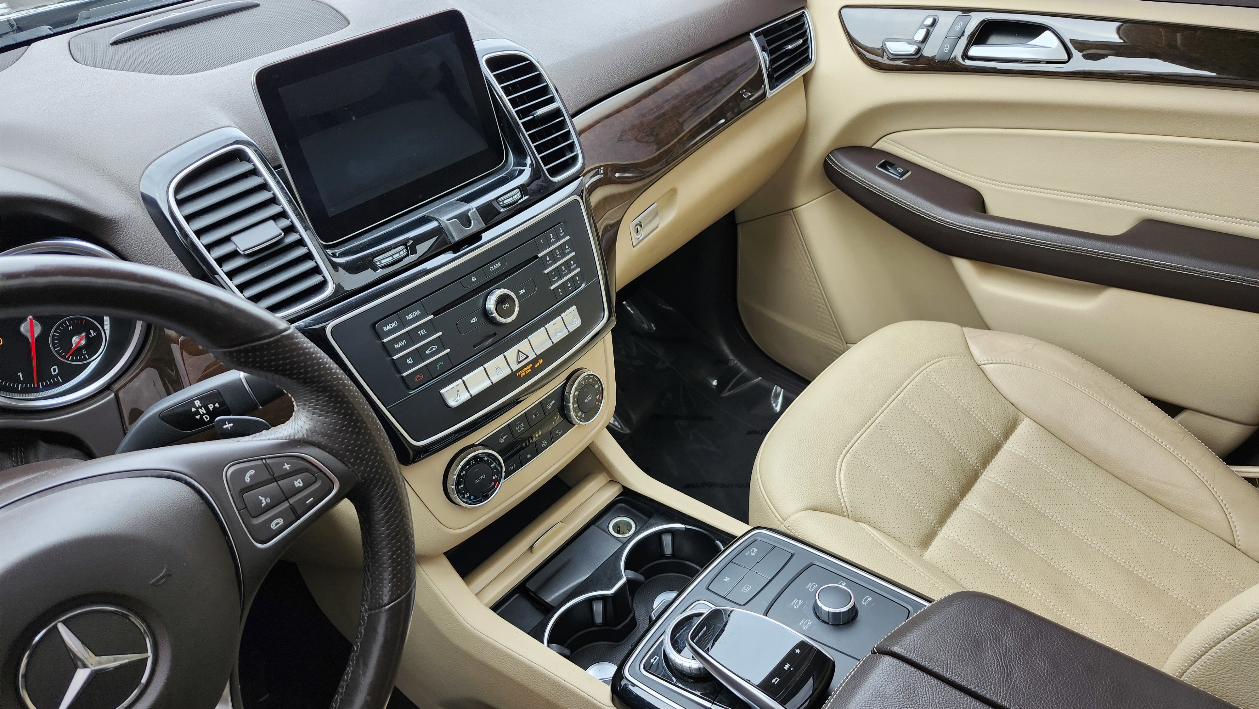 Used 2017 Mercedes-Benz GLE 350 4MATIC w/ Premium 1 Package image 35