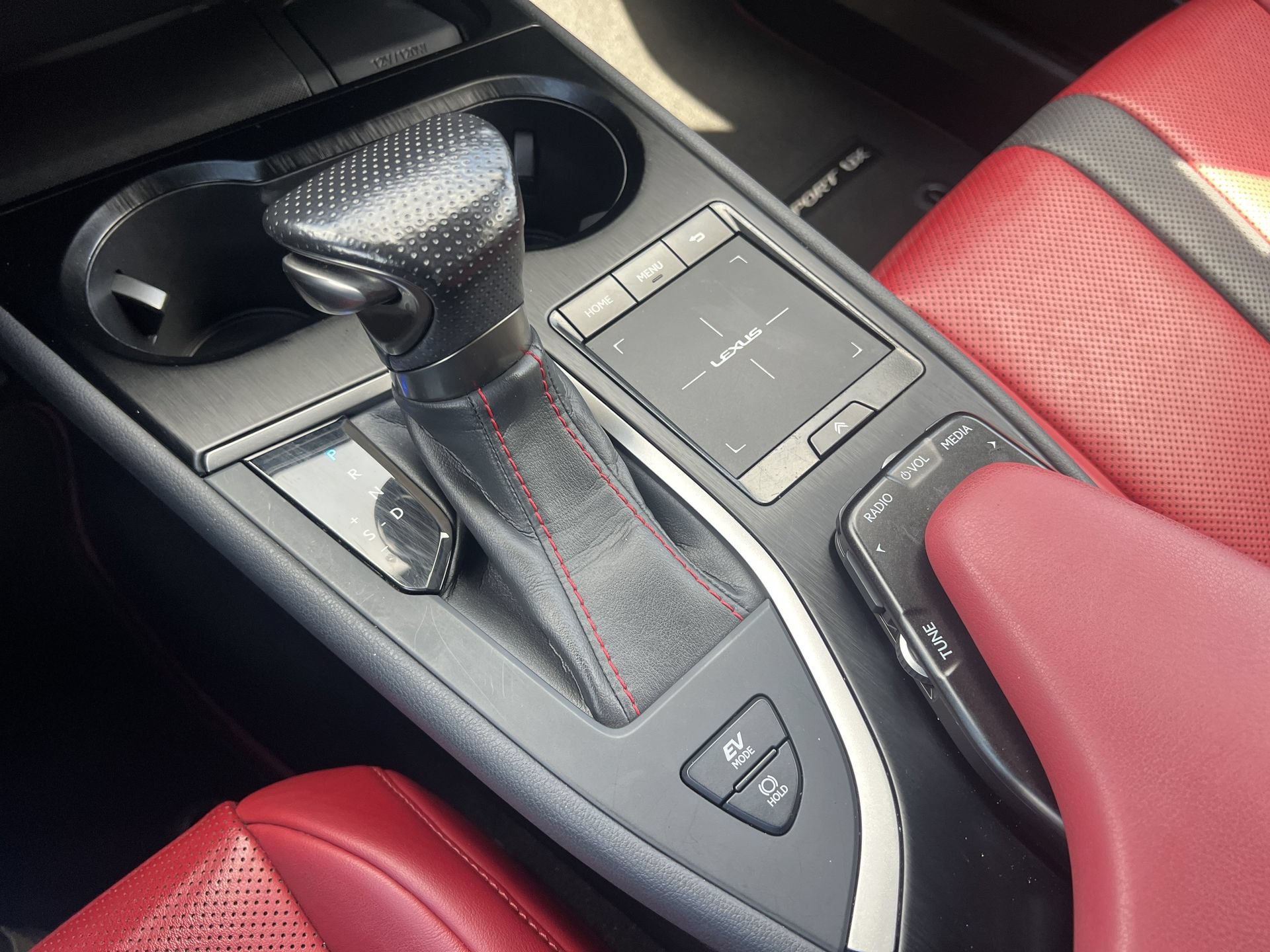 Used 2019 Lexus UX 250h F Sport w/ F Sport Premium Package AWD/4WD image 8