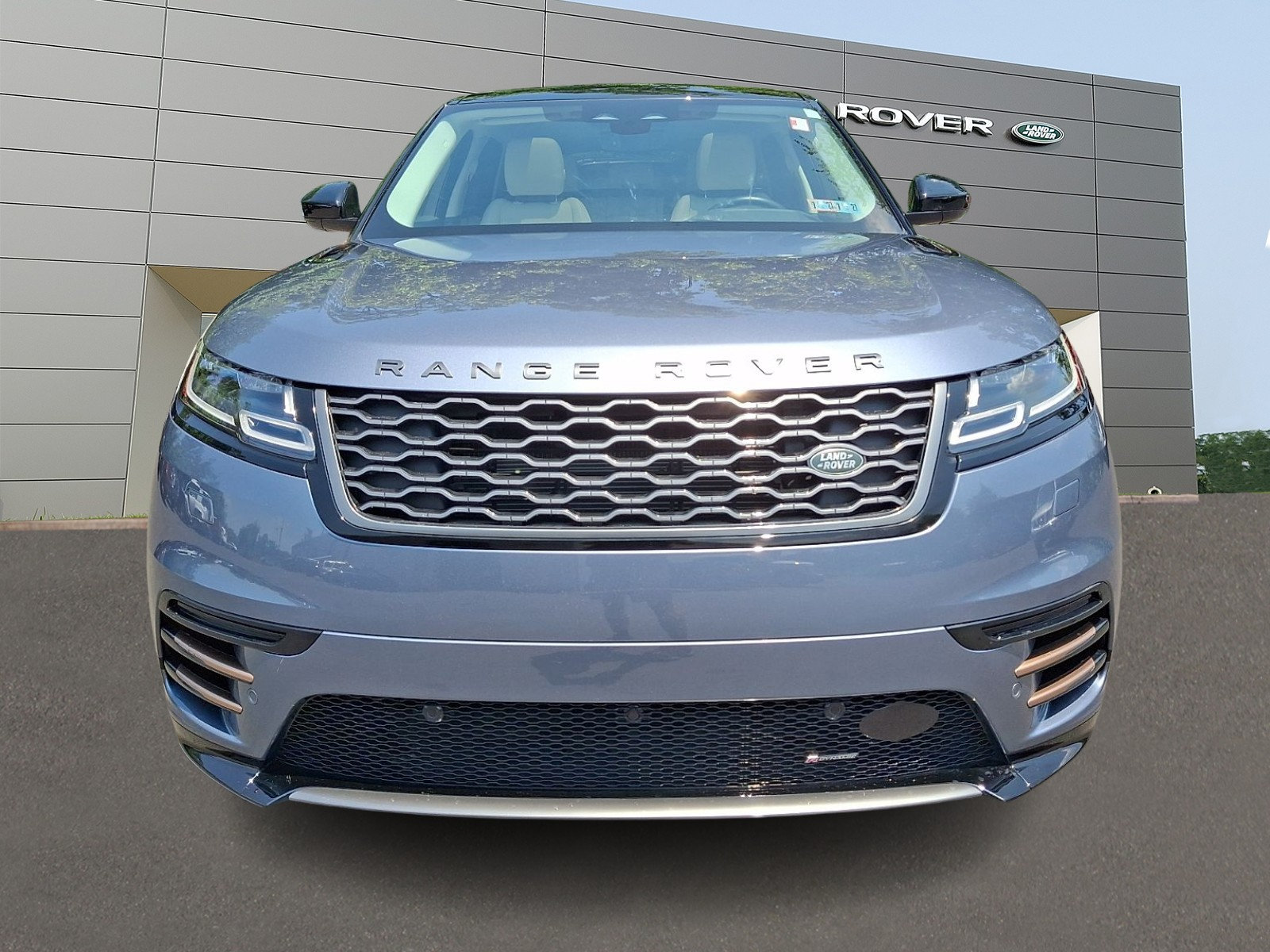 Used 2022 Land Rover Range Rover Velar R-Dynamic S AWD/4WD image 7