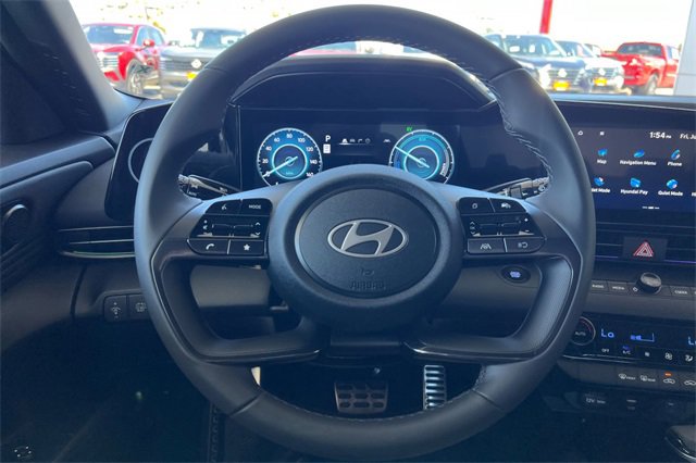 New 2025 Hyundai Elantra SEL image 23