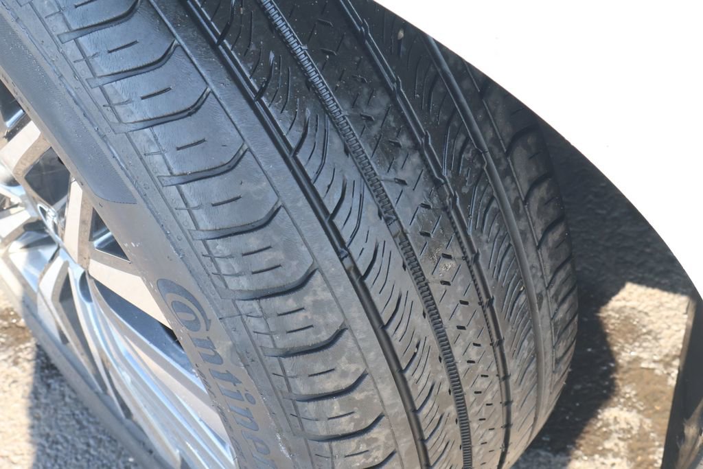 Used 2024 Nissan Altima 2.5 SV image 12