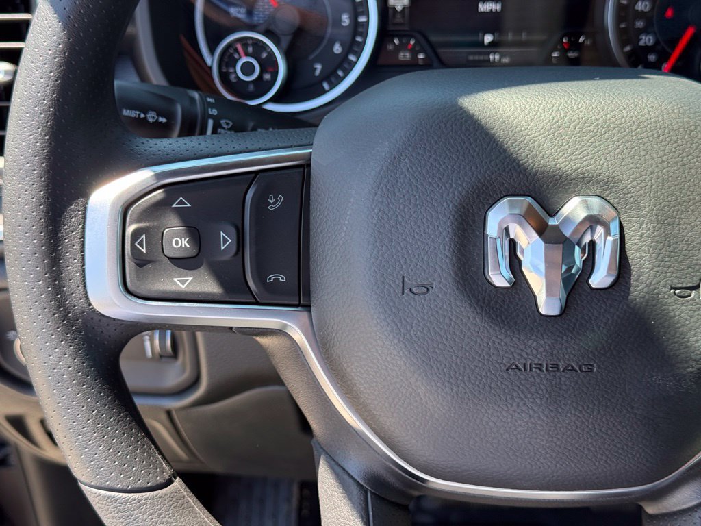 New 2026 RAM 1500 Express AWD/4WD image 16